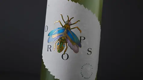 Stunning labels with recycled fibers