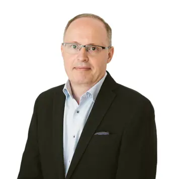 Kenneth R&#xE5;man